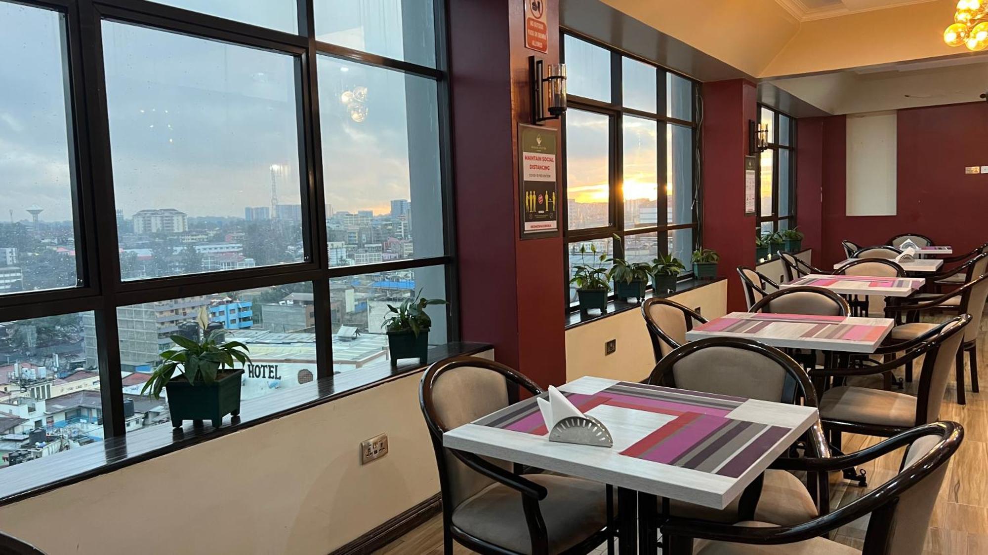 Hemak Suites Hotel Nairobi Eksteriør billede