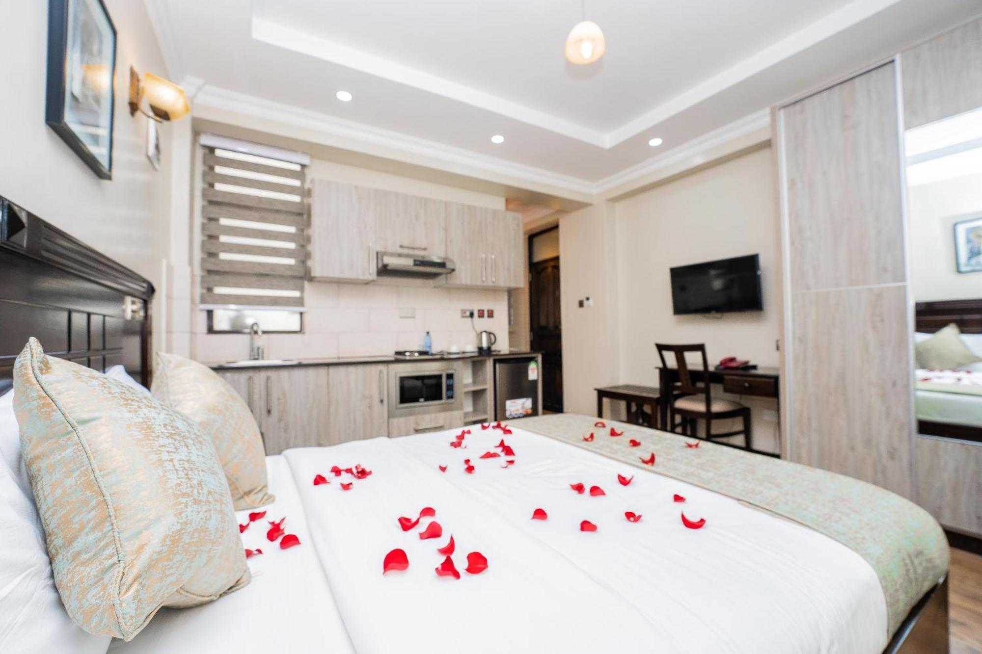 Hemak Suites Hotel Nairobi Eksteriør billede