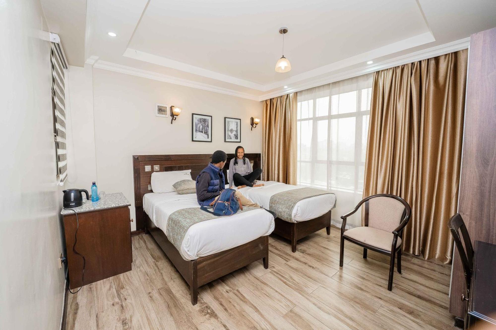 Hemak Suites Hotel Nairobi Eksteriør billede