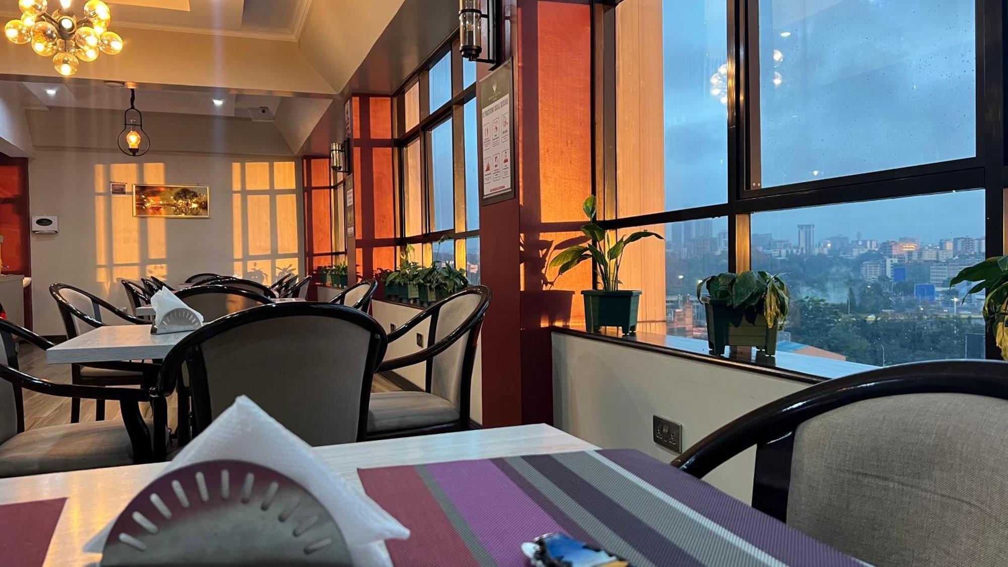 Hemak Suites Hotel Nairobi Eksteriør billede