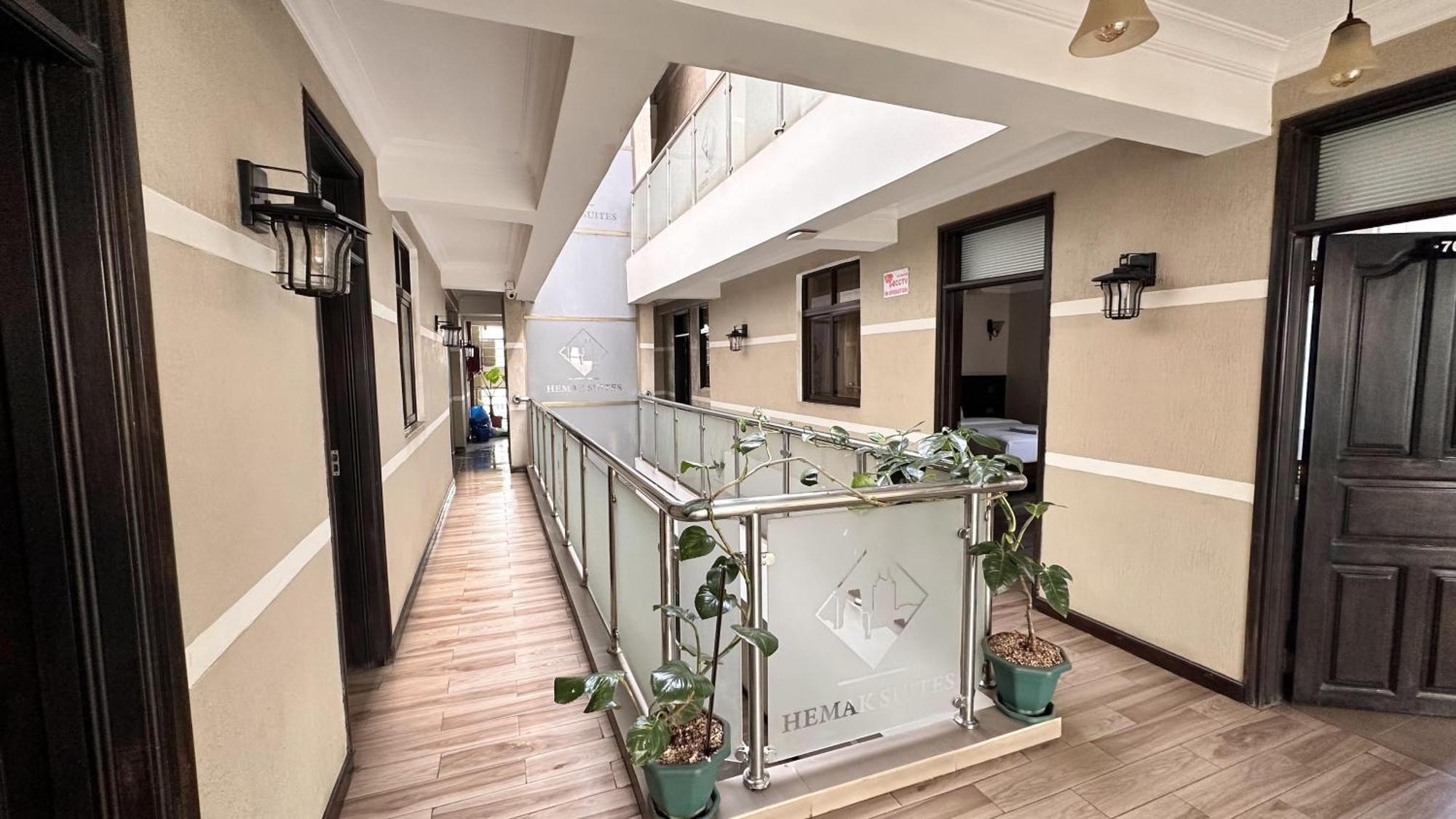 Hemak Suites Hotel Nairobi Eksteriør billede