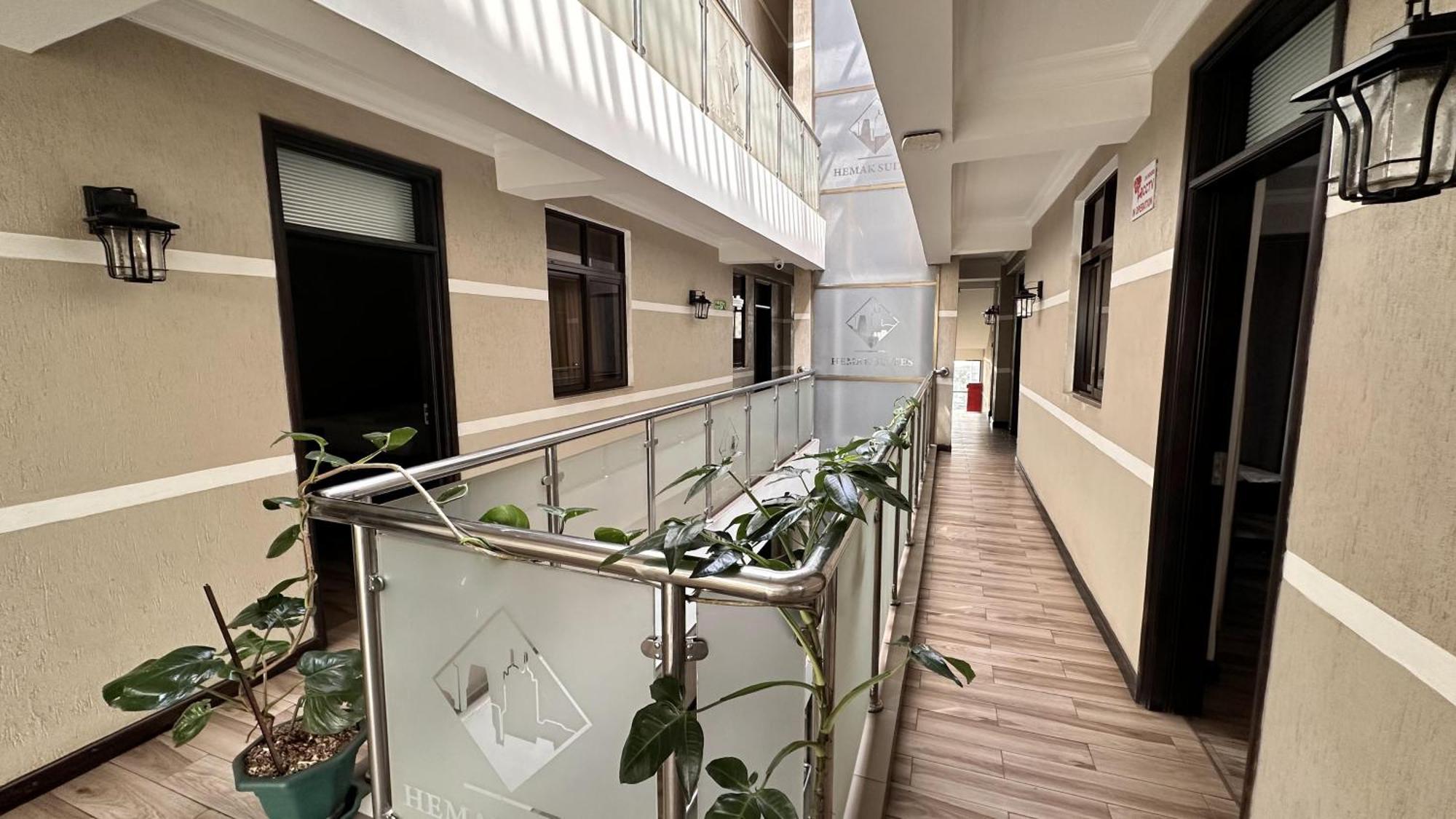 Hemak Suites Hotel Nairobi Eksteriør billede