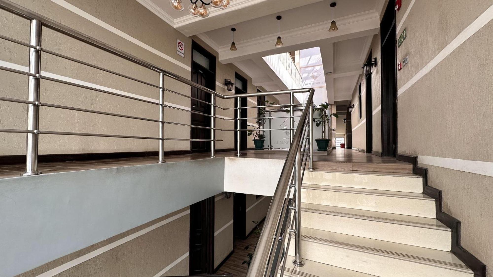 Hemak Suites Hotel Nairobi Eksteriør billede
