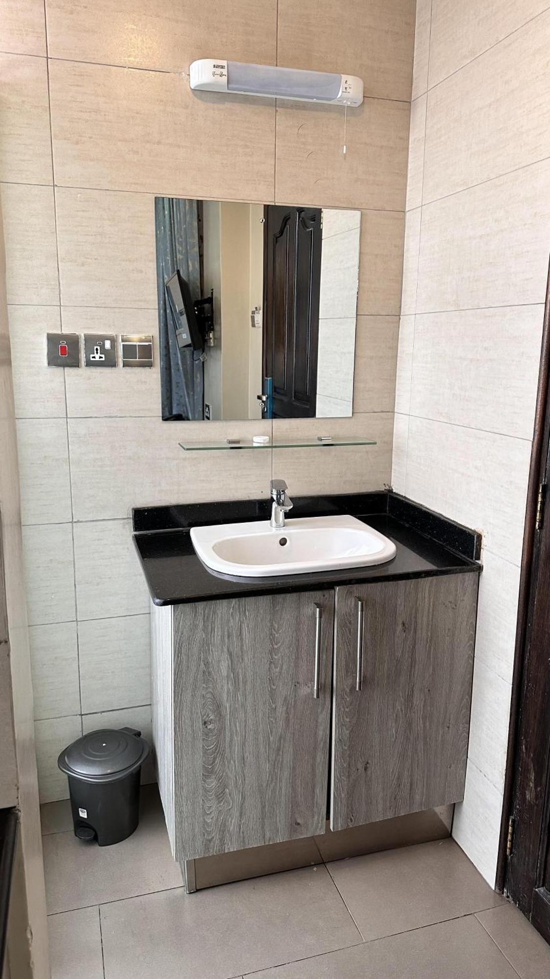 Hemak Suites Hotel Nairobi Eksteriør billede